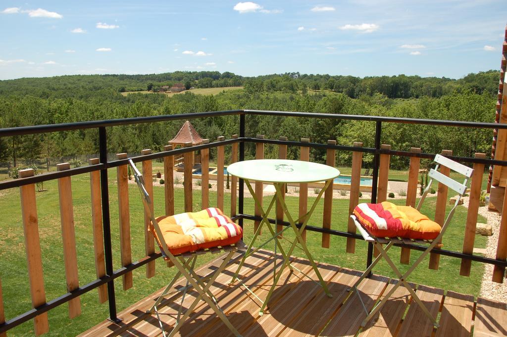 Bed and Breakfast Le Lion D'Or en PERIGORD Mauzac-et-Grand-Castang Zimmer foto