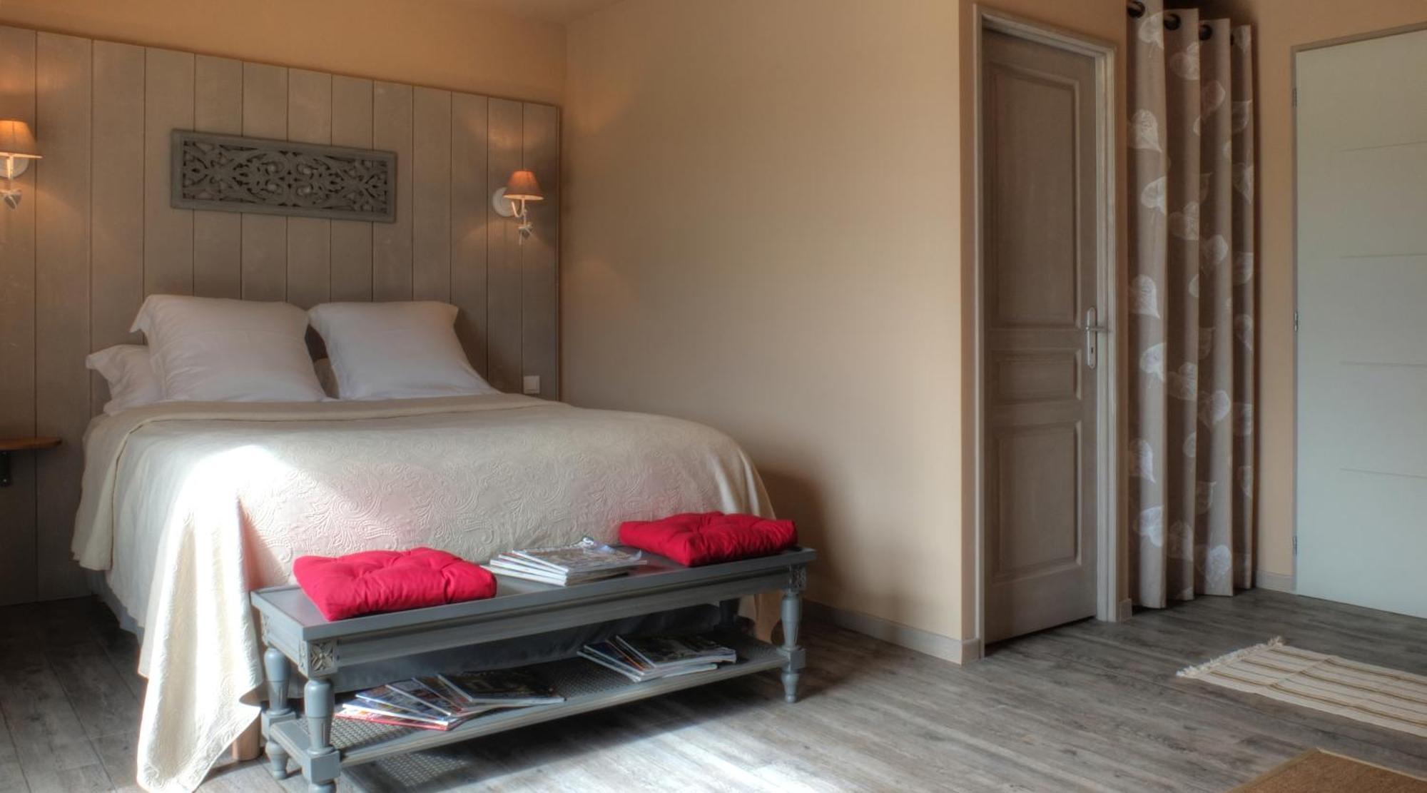 Bed and Breakfast Le Lion D'Or en PERIGORD Mauzac-et-Grand-Castang Zimmer foto