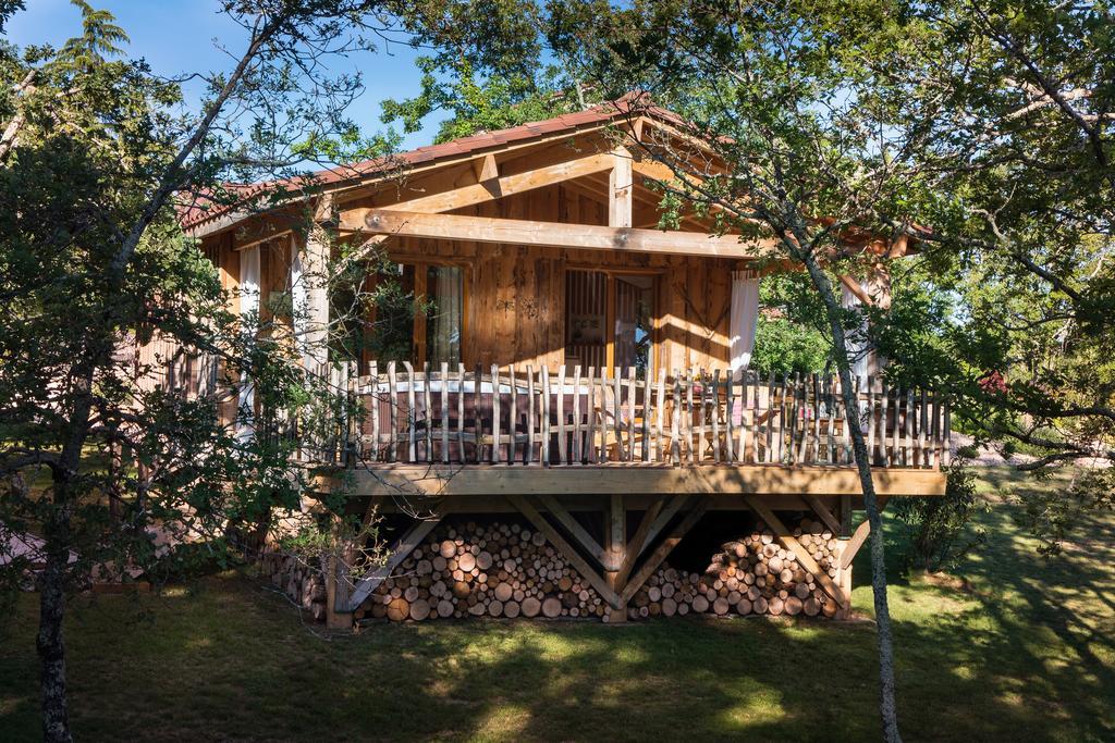 Bed and Breakfast Le Lion D'Or en PERIGORD Mauzac-et-Grand-Castang Exterior foto